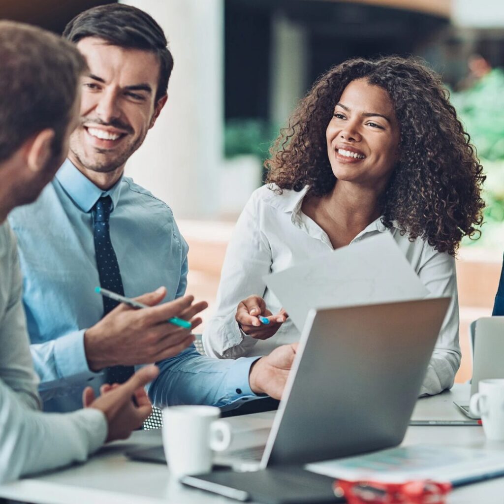 Implementar um sistema de força de vendas envolve conversar com toda a equipe comercial